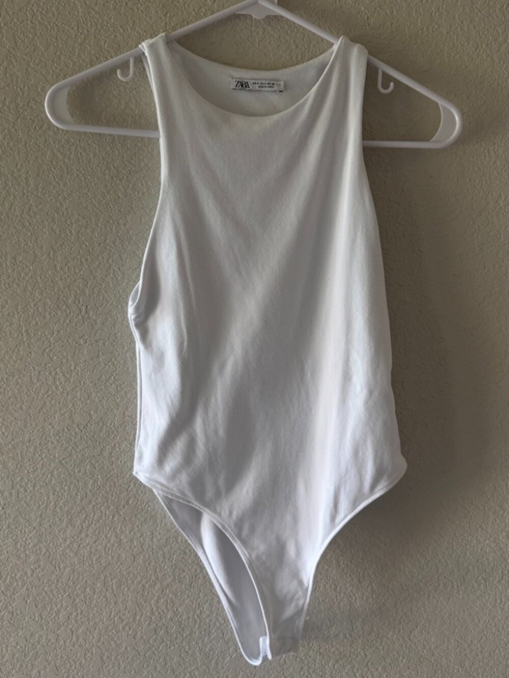 ZARA White Sleeveless High-Neck Bodysuit 🤍